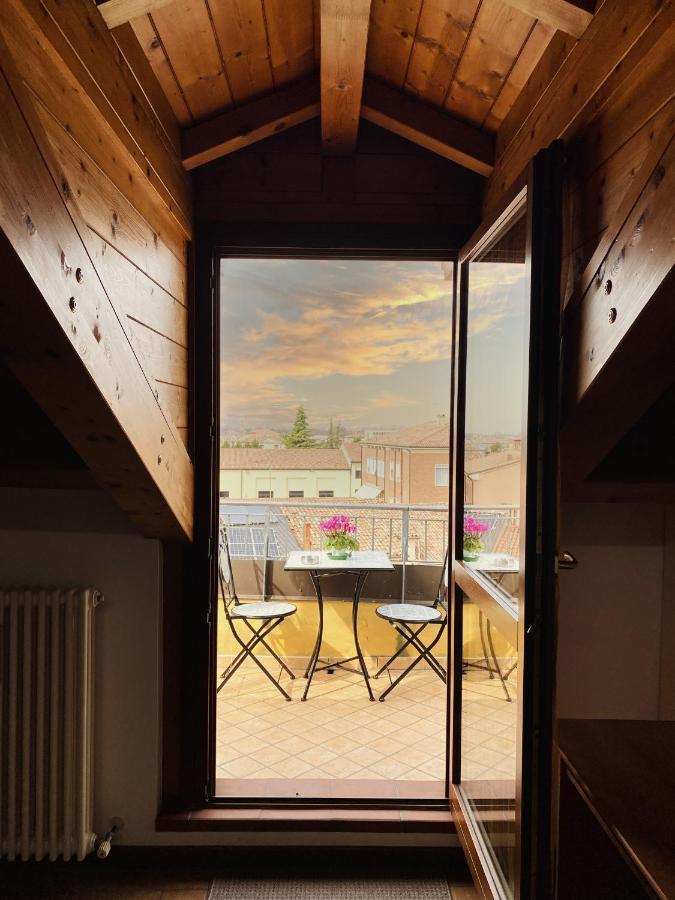 Suite - Alessandra Holiday House Пйове-ді-Сакко Екстер'єр фото