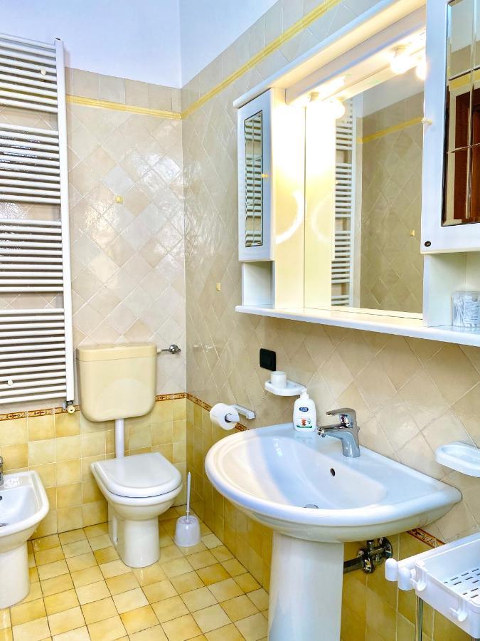 Suite - Alessandra Holiday House Пйове-ді-Сакко Екстер'єр фото